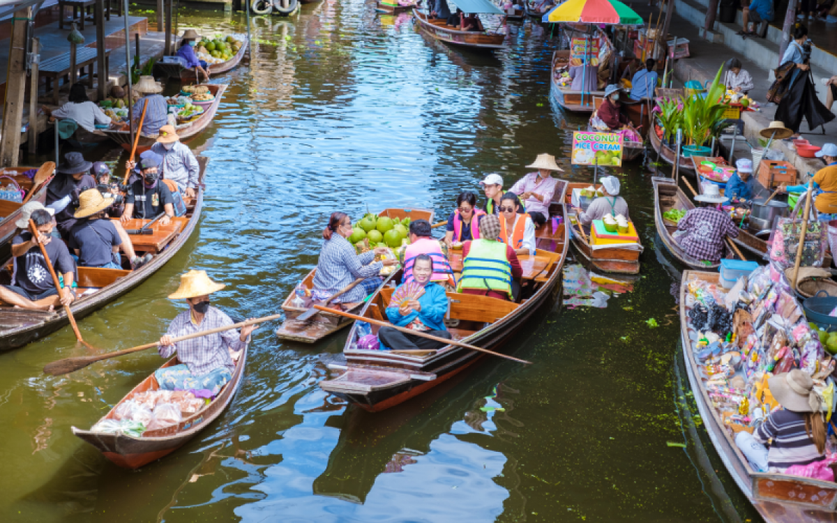 Tour em família no Vietnã Tailândia e Singapura por 14 Dias