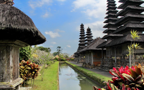 Pacote Incrível de Lua de Mel para Vietnã Tailândia e Bali em 20 Dias